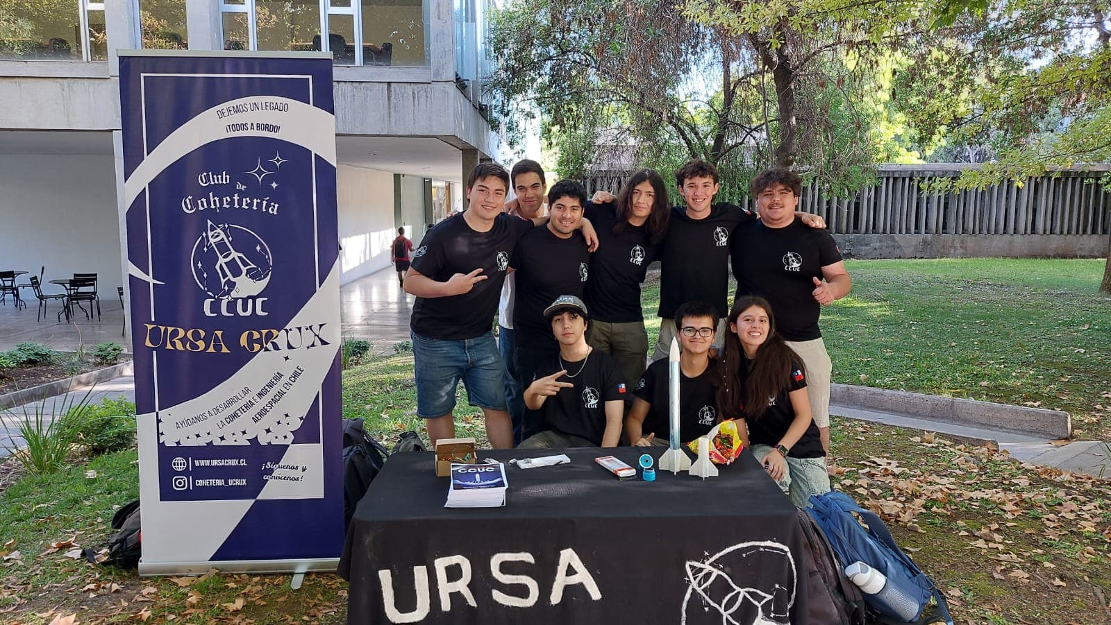 El equipo presente en la bienvenida novata UC 2026